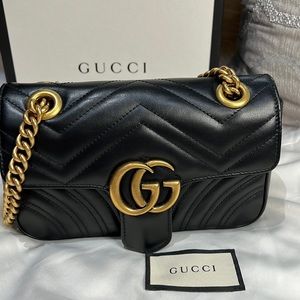 Gucci GG Marmont matelasse mini bag
